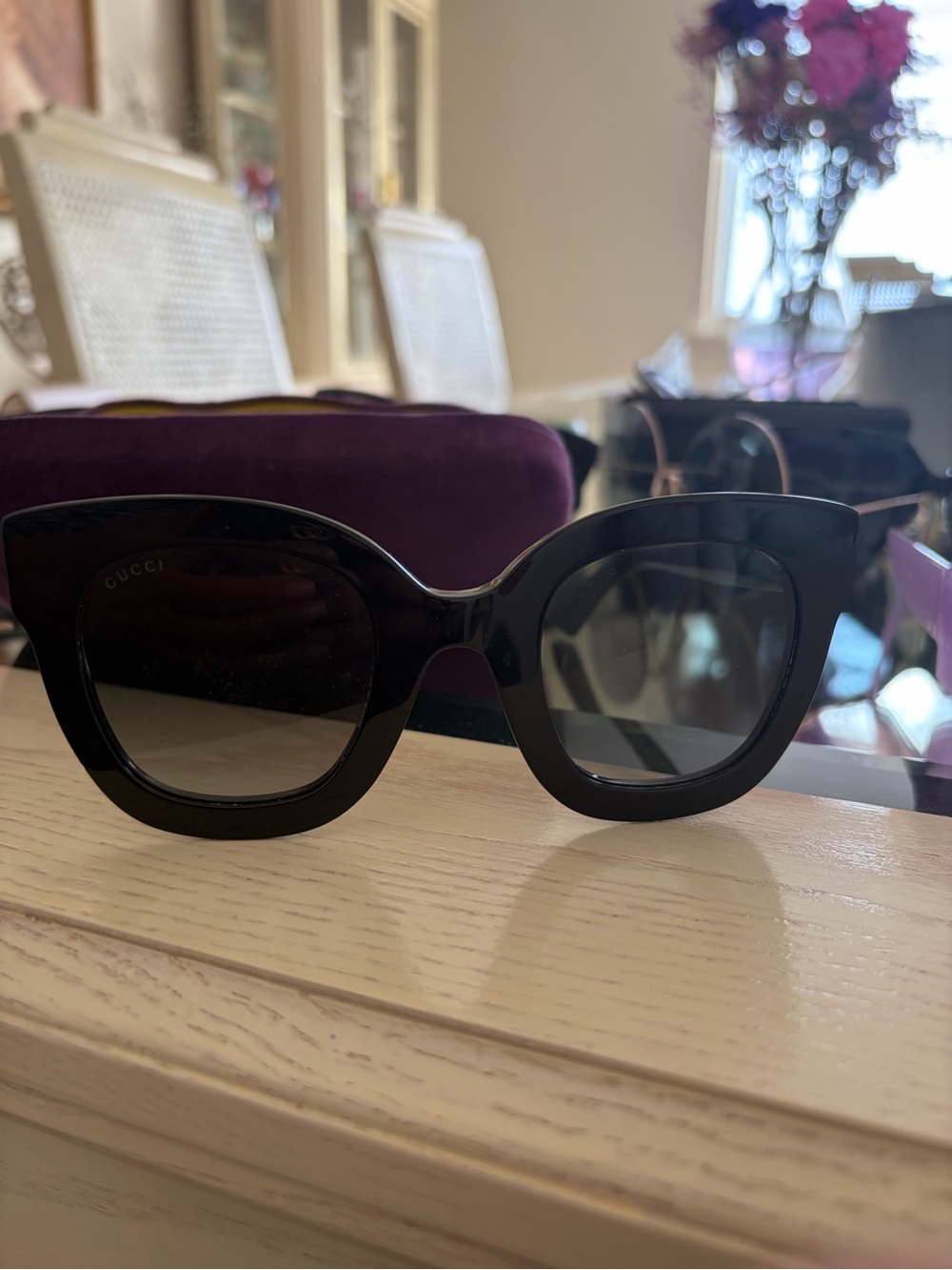 Gucci Black Oversized Cat-Eye Sunglasses